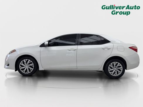 Used 2019 Toyota Corolla LE FWD image 3