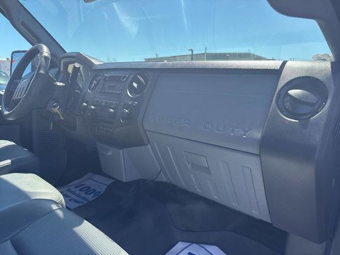Used 2014 Ford F250 XL w/ Power Equipment Group AWD/4WD image 23