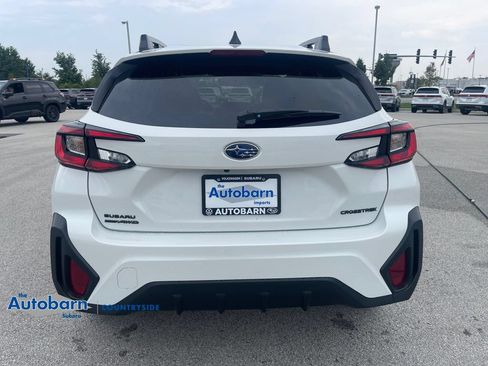 Used 2026 Subaru Crosstrek 2.5i Premium AWD/4WD image 4
