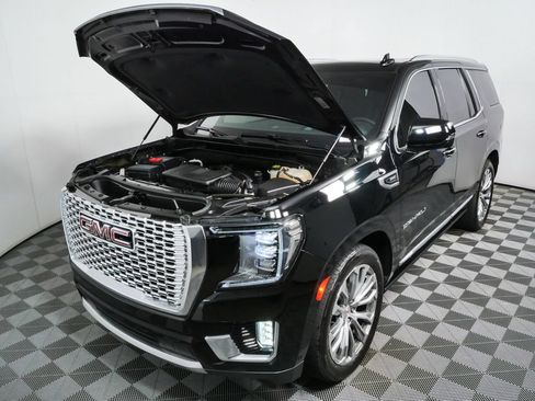 Used 2023 GMC Yukon Denali w/ Denali Reserve Package RWD image 35