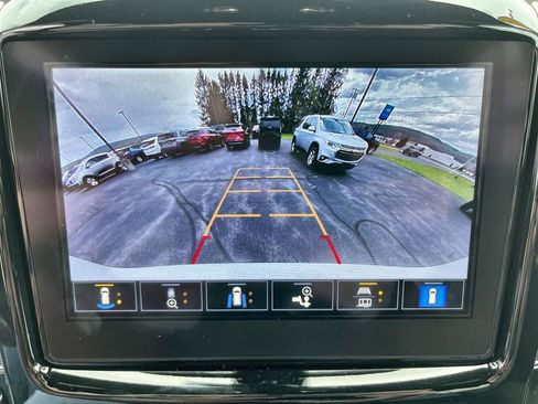Certified 2023 Chevrolet Traverse Premier w/ Redline Edition AWD/4WD image 15