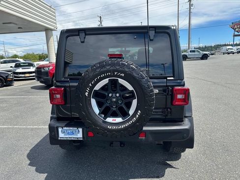 Used 2022 Jeep Wrangler Rubicon w/ Steel Bumper Group AWD/4WD image 3