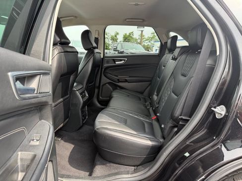 Used 2024 Ford Edge Titanium AWD/4WD image 12