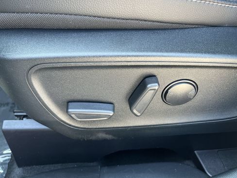 Used 2020 Ford Escape SEL AWD/4WD image 5