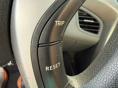 Used 2011 Hyundai Elantra GLS w/ Preferred Equipment Pkg 3 FWD image 15