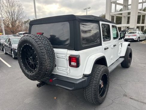 Used 2018 Jeep Wrangler Unlimited Sahara image 5