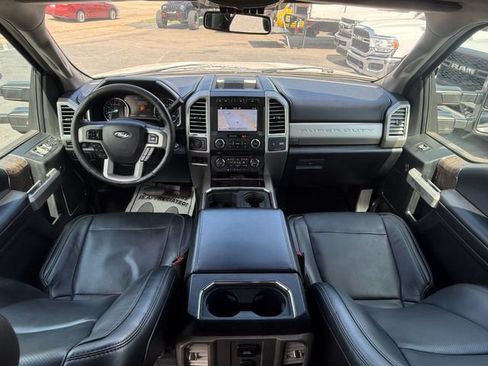 Used 2017 Ford F250 Lariat w/ Lariat Ultimate Package AWD/4WD image 15