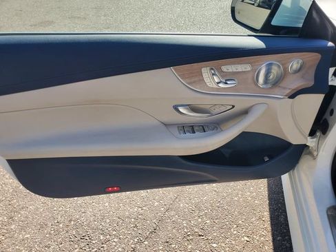 Used 2018 Mercedes-Benz E 400 4MATIC Cabriolet image 9
