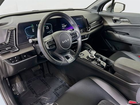 Used 2025 Kia Sportage X-Line image 10