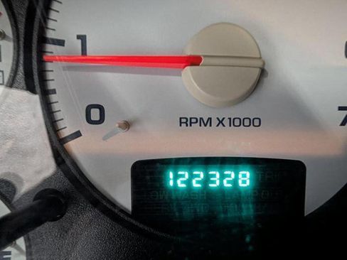 Used 2004 Dodge Ram 1500 Truck SLT w/ Quad Cab Value Group AWD/4WD image 37