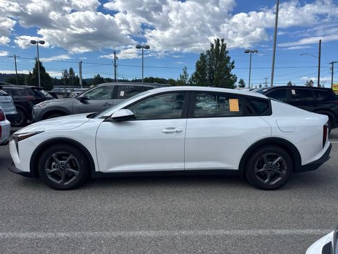 Used 2025 Kia K4 FWD image 9