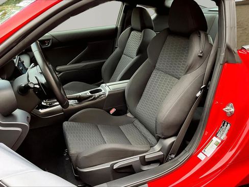 Used 2023 Toyota GR86 RWD image 8