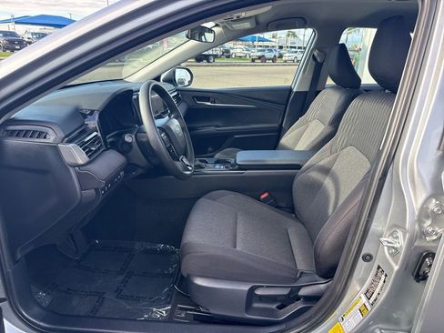 Used 2025 Toyota Camry LE image 19