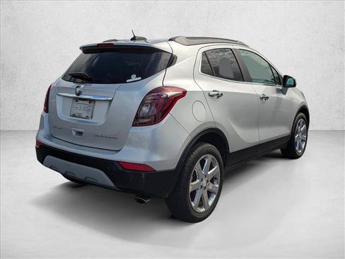 Used 2018 Buick Encore Essence w/ Experience Buick Package FWD image 5