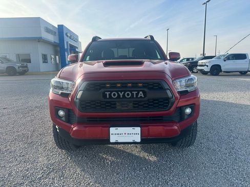 Used 2019 Toyota Tacoma TRD Sport image 8
