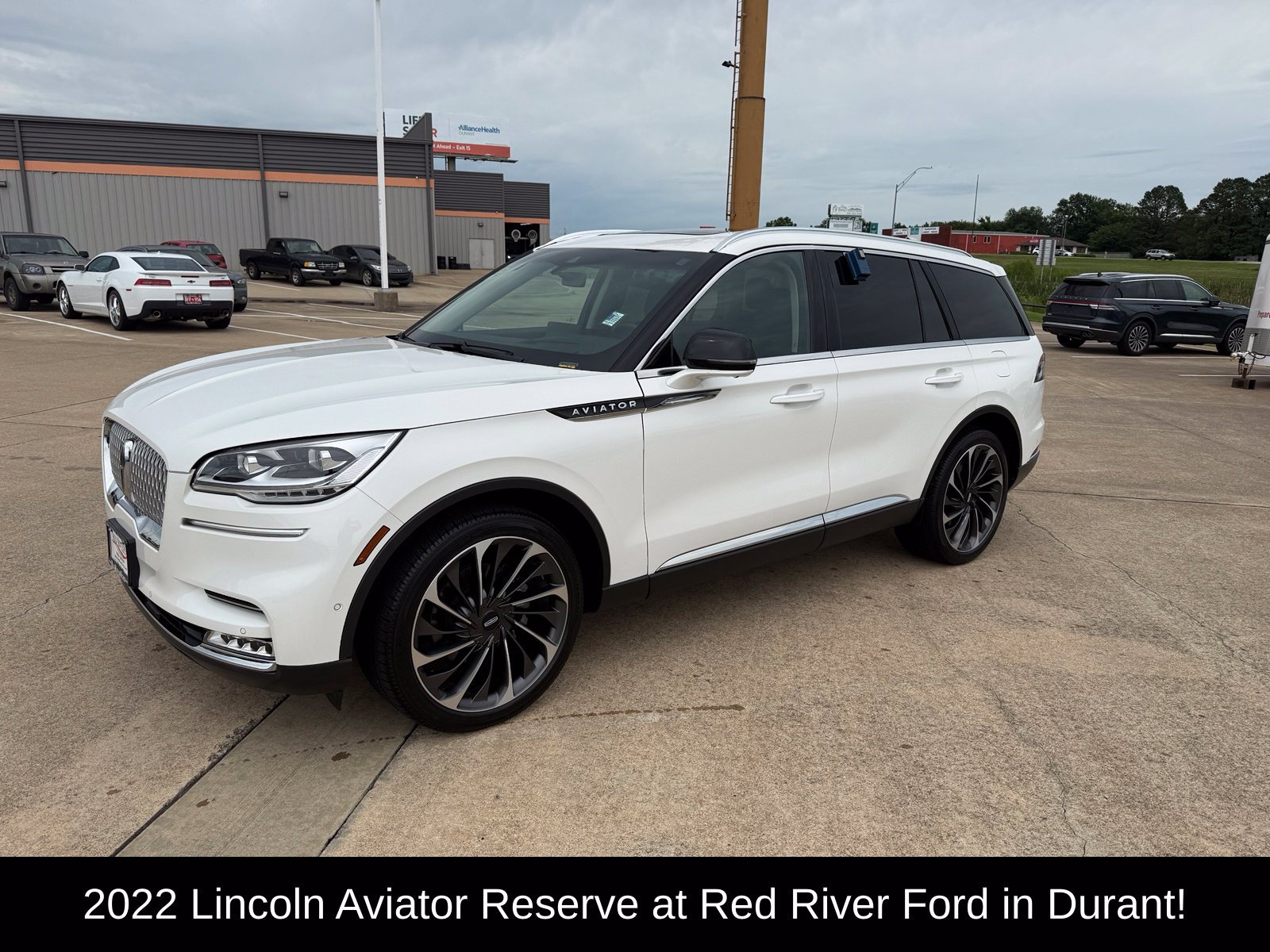 Used 2022 Lincoln Aviator Reserve w/ Equipment Group 201A AWD/4WD image 1