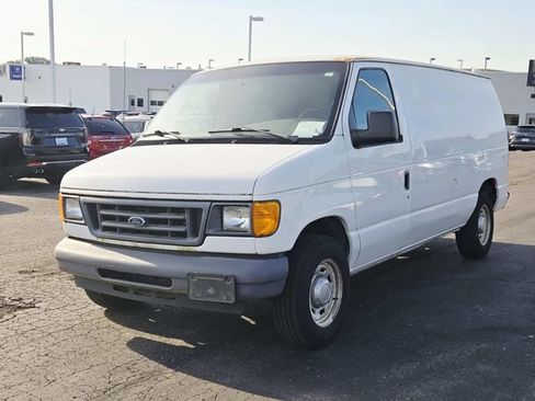 Used 2006 Ford E-150 and Econoline 150 RWD image 4