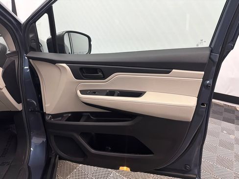 Used 2025 Honda Odyssey EX-L image 16