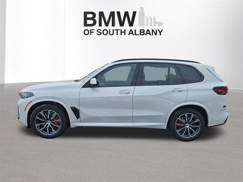 New 2026 BMW X5 xDrive40i w/ M Sport Package image 3