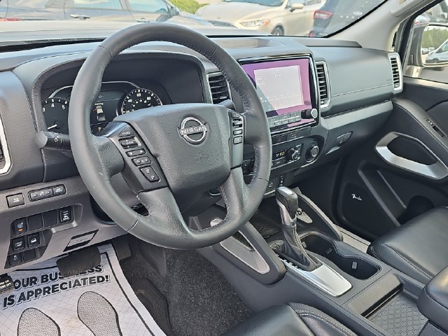 Used 2022 Nissan Frontier SV w/ SV Premium Package AWD/4WD image 15