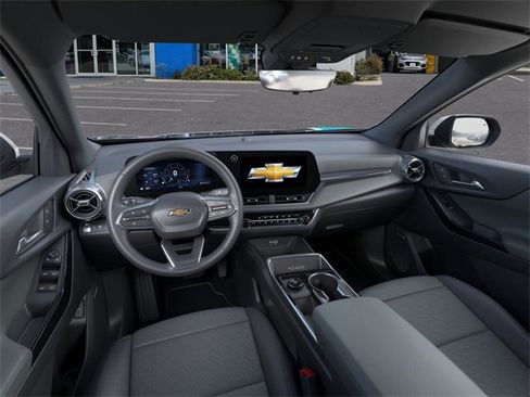 New 2026 Chevrolet Equinox LT w/ Convenience Package II image 15