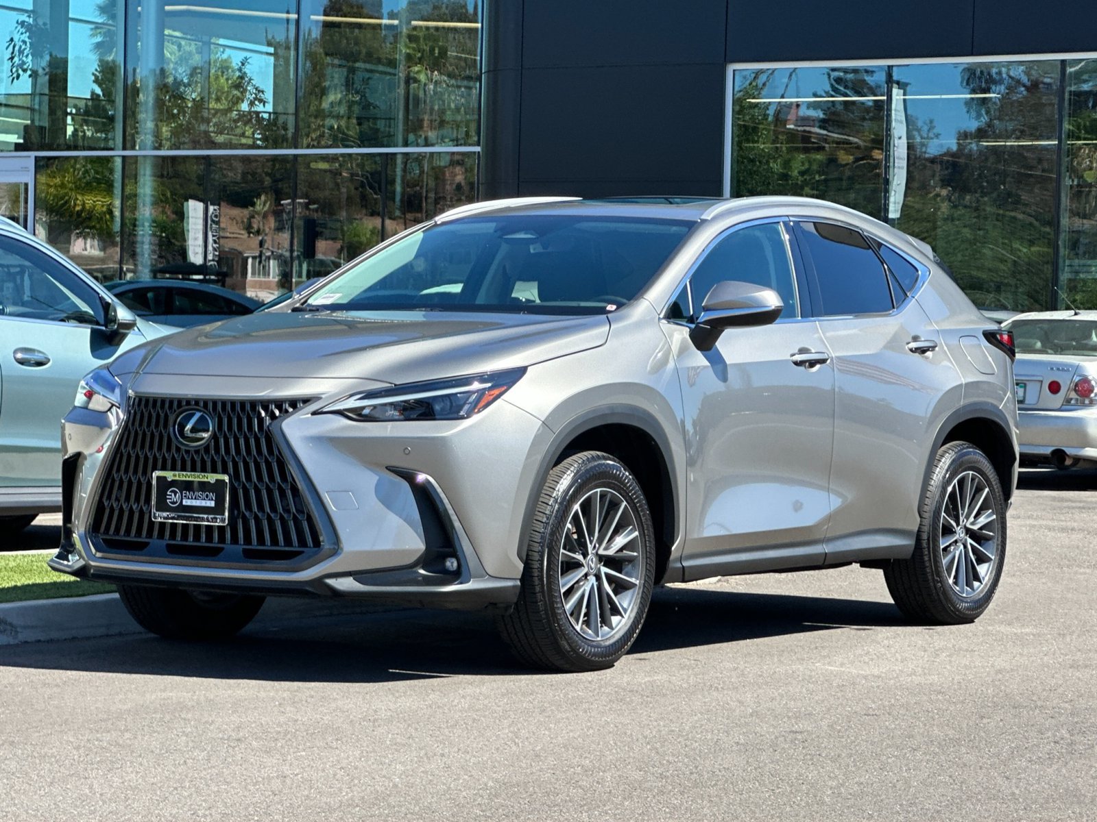 Used 2025 Lexus NX 250 FWD w/ Premium Package image 7