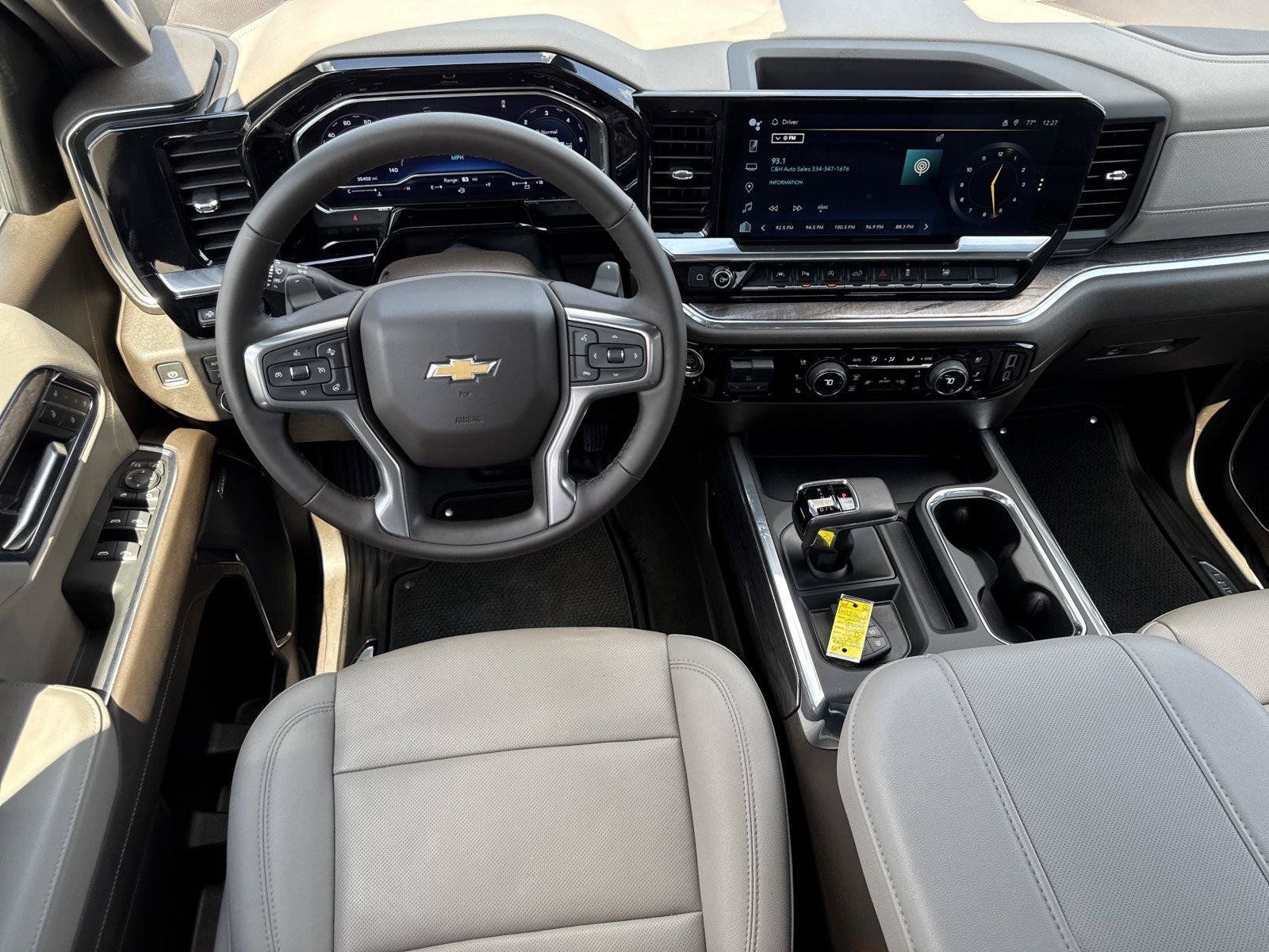 Used 2023 Chevrolet Silverado 1500 LTZ w/ Technology Package AWD/4WD image 14