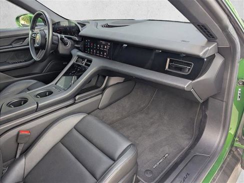 Used 2021 Porsche Taycan RWD image 20
