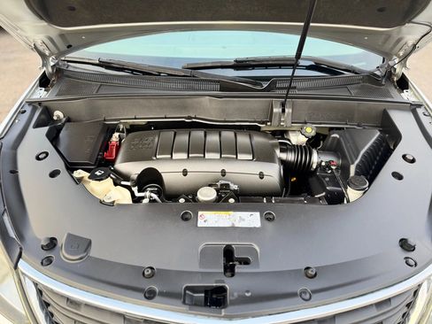 Used 2016 Chevrolet Traverse LS image 36