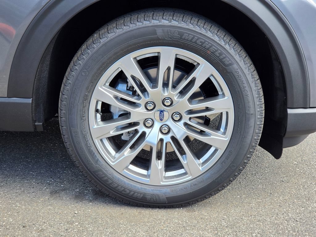 New 2026 Ford Explorer Active w/ Active Comfort Package AWD/4WD image 9