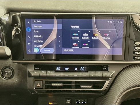 Used 2025 Toyota Camry SE w/ Multimedia Upgrade Package FWD image 15
