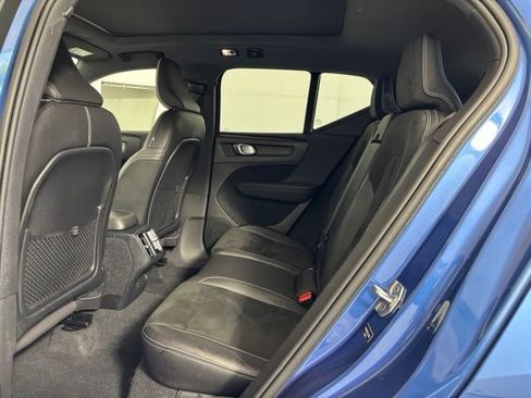 Used 2020 Volvo XC40 T5 R-Design AWD/4WD image 18