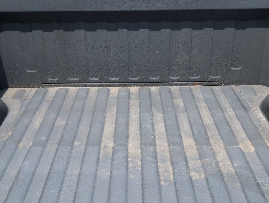 Used 2021 RAM 1500 Limited w/ Body Color Bumper Group RWD image 8