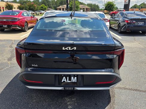Used 2025 Kia K4 FWD image 10