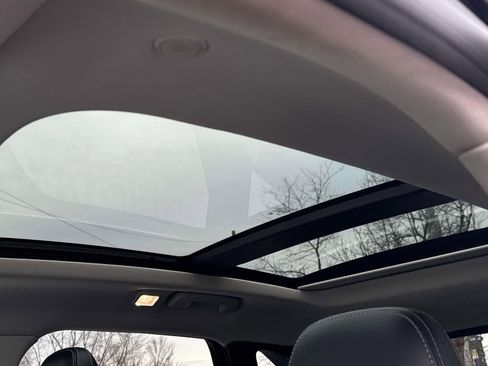 Used 2022 Ford Escape SEL image 9