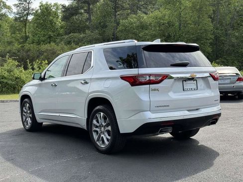 Used 2021 Chevrolet Traverse Premier FWD image 26