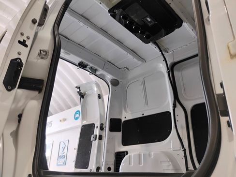 Used 2019 Nissan NV200 S FWD image 17