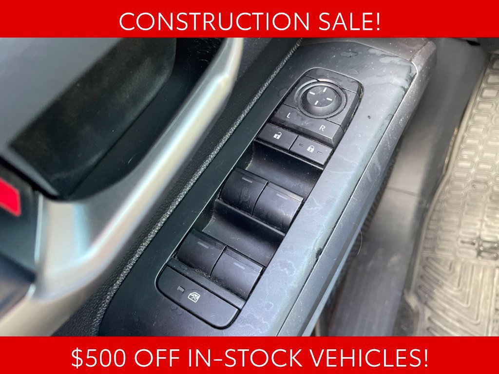 Used 2025 Toyota Tacoma Limited AWD/4WD image 31