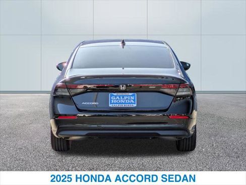 Used 2025 Honda Accord LX image 8