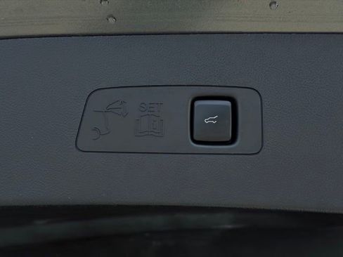 Used 2024 Lincoln Corsair AWD w/ Equipment Group 101A image 14