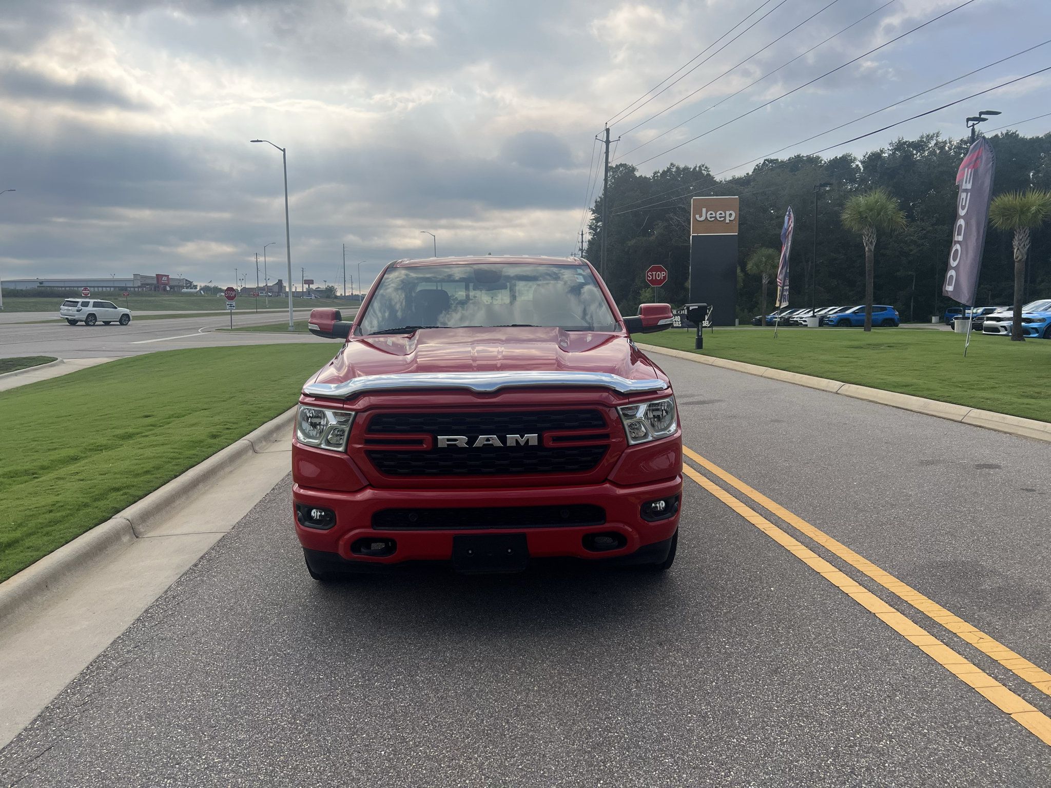 Used 2022 RAM 1500 Big Horn AWD/4WD image 2