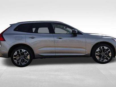 New 2026 Volvo XC60 B5 Ultra w/ Climate Package
