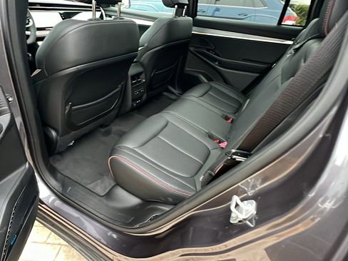 Used 2024 Jeep Wagoneer Launch Edition image 25