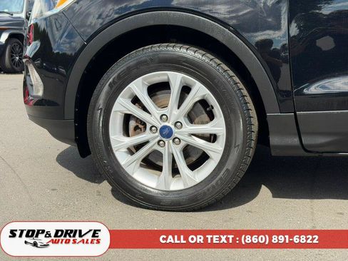 Used 2018 Ford Escape SE AWD/4WD image 9