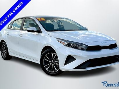 Used 2024 Kia Forte LXS w/ LXS Technology Package