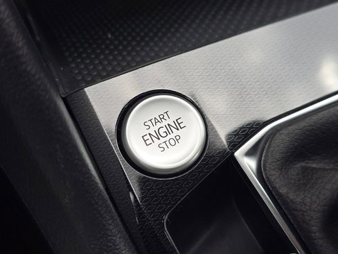 New 2026 Volkswagen Taos S image 21