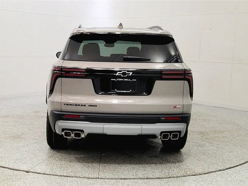 New 2026 Chevrolet Traverse Z71 w/ Driver Confidence Package image 6