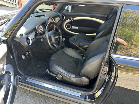 Used 2014 MINI Cooper Clubman S FWD image 19
