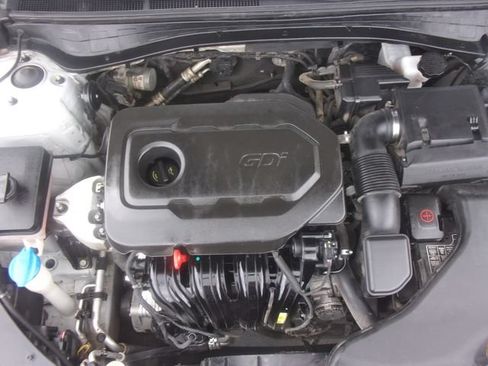 Used 2017 Kia Optima LX w/ Option Group 014 FWD image 13