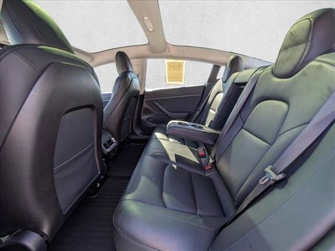 Used 2020 Tesla Model 3 Standard Range image 21
